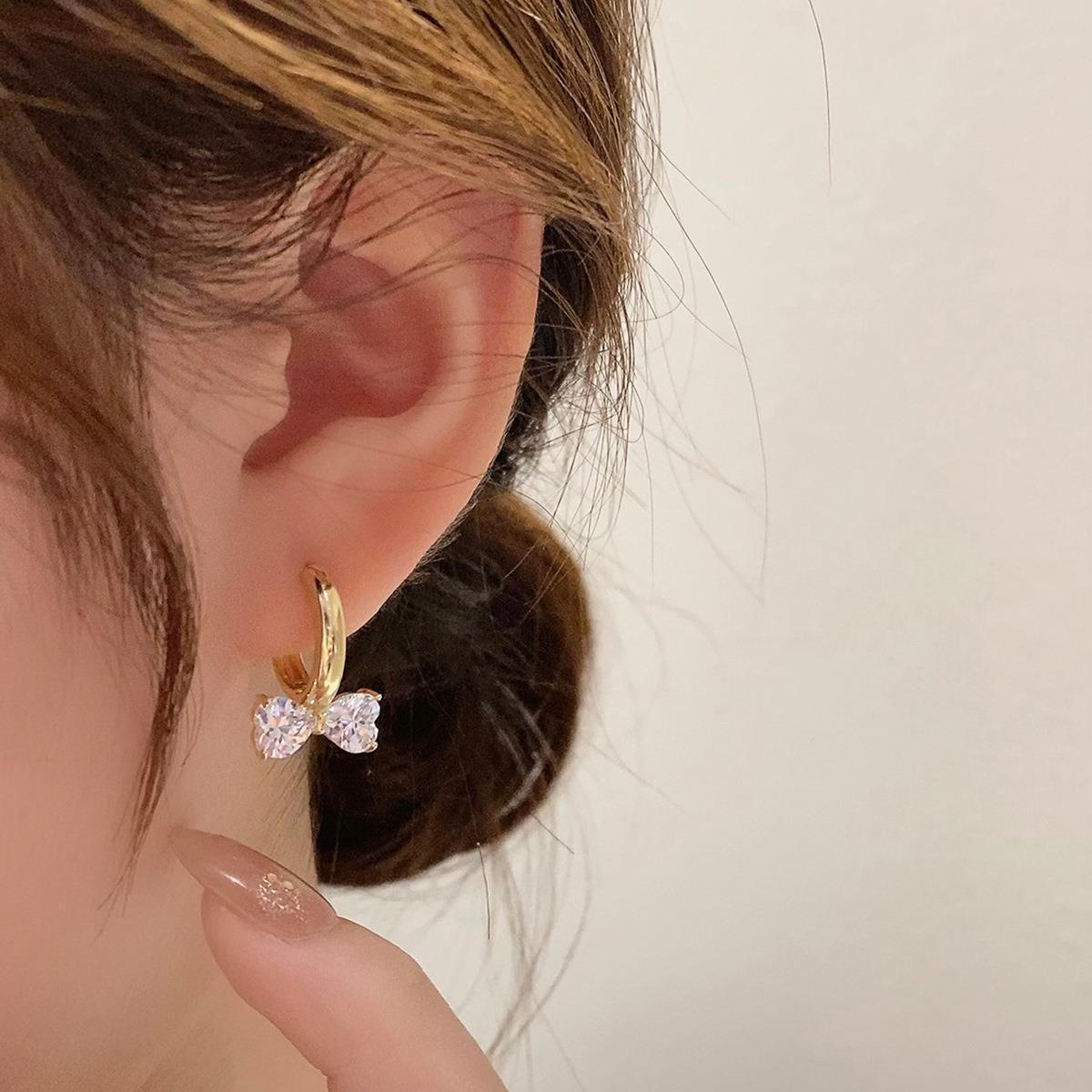 

2022 925 Silver Needle Bow Rhinestone Earrings - Niche Design, Light Luxury