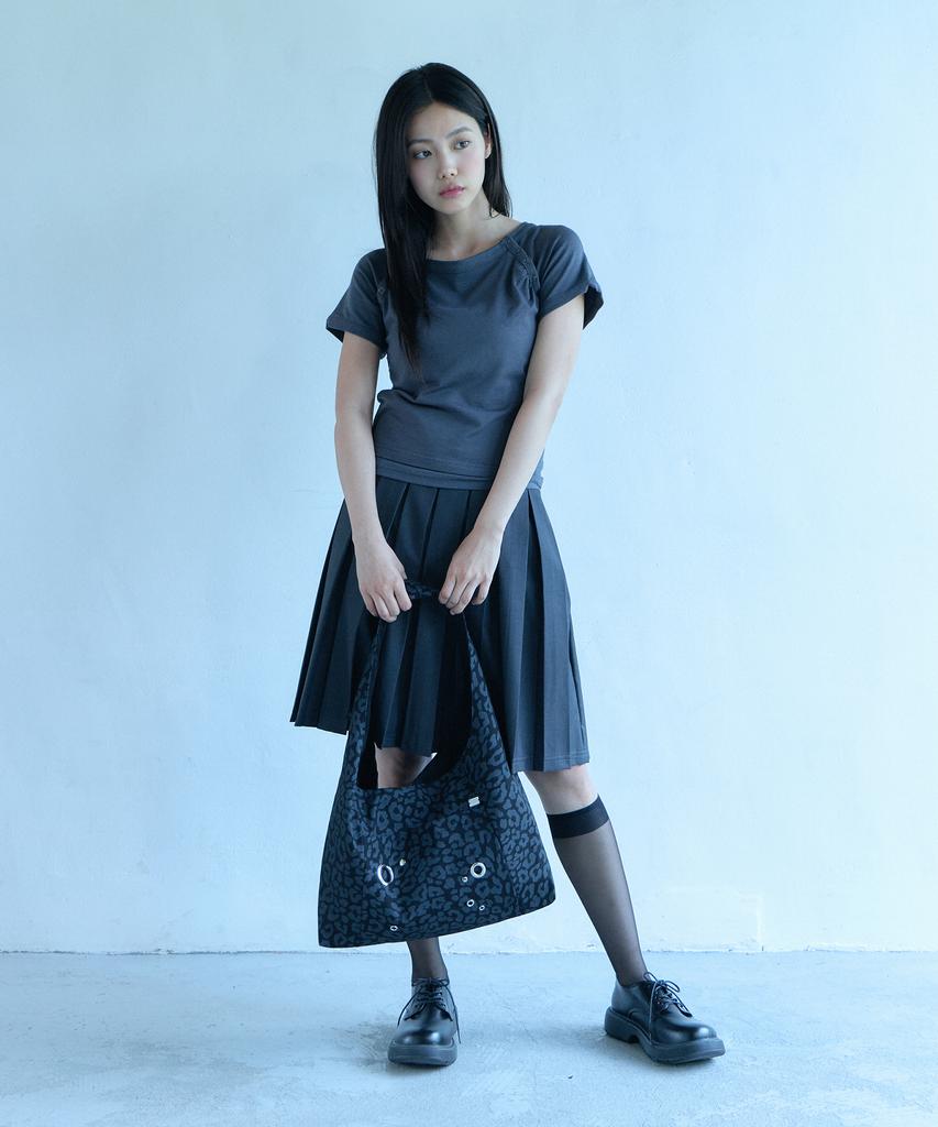 Oart Eyelet Hobo Bag [Black Leopard]