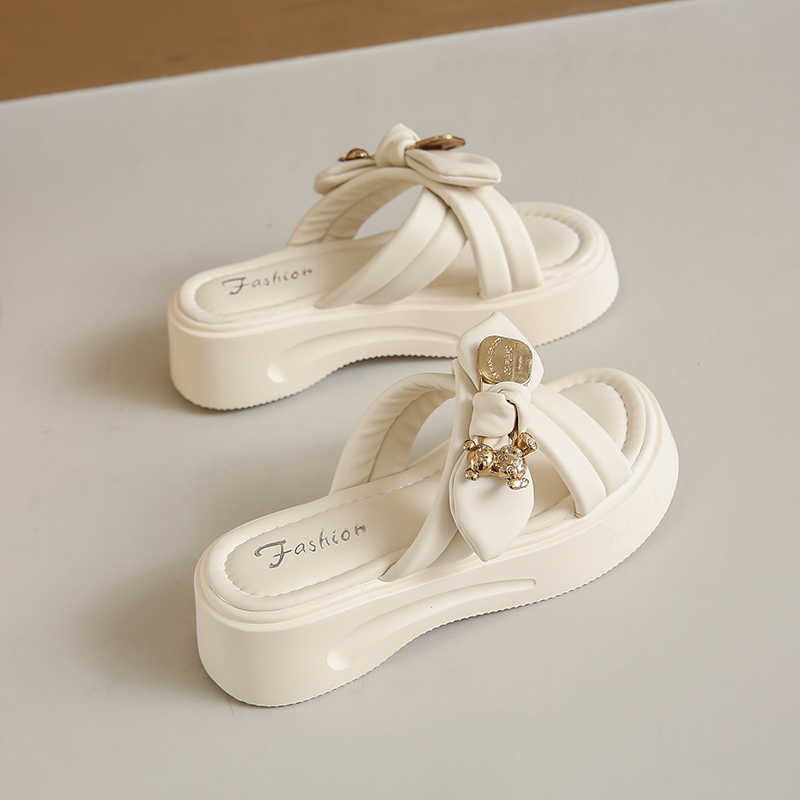 Fashion Super Lightweight Round Tip White Flip-flops Cute Sandal For Women Shoes Summer Women's Slippers Sneakers Sports Shors