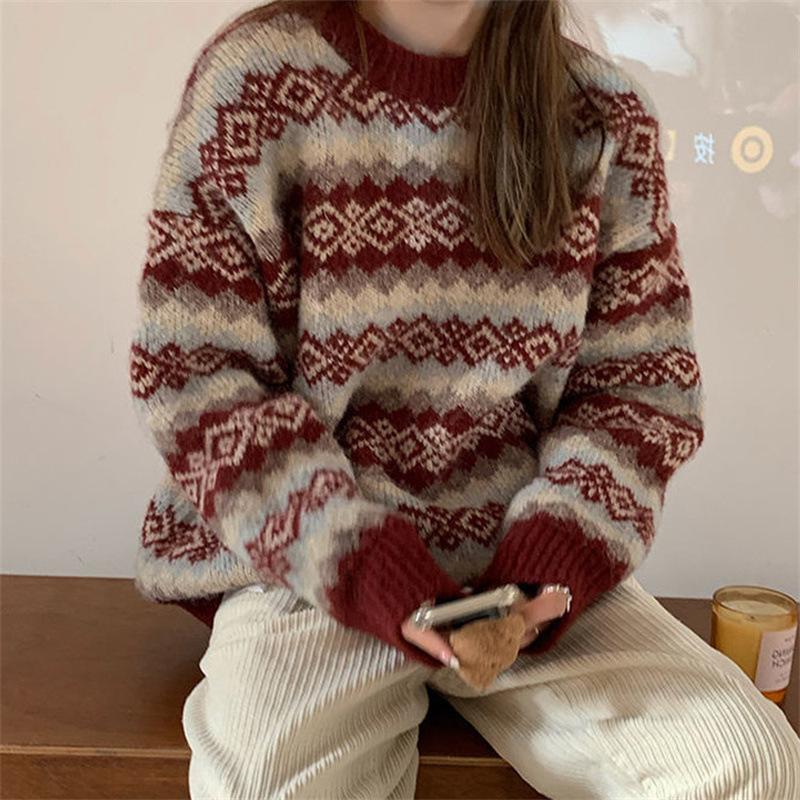 Женский свитер Fair Isle красного и кремового цветов оверсайз с круглым вырезом OneSize красный 2390₽