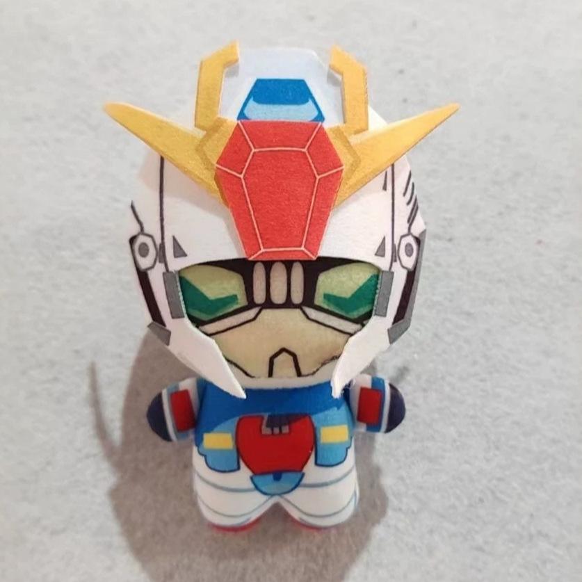Jucărie de pluș nouă drăguță RX 78 2 Gundam 10cm Personaj Gundam Drăguț Robot Mobil Păpușă Moale Umplută Anime Mecha Plushie pentru Fani Cadou de Ziua de Naștere Decor pentru Birou Acasă 10cm alb