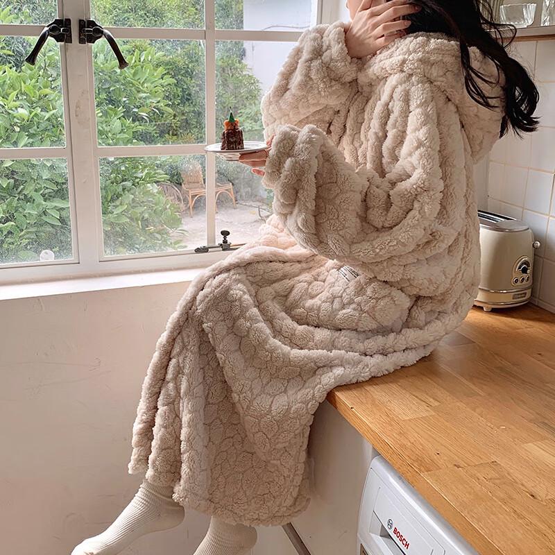 Women's Flannel Hooded Long Robe