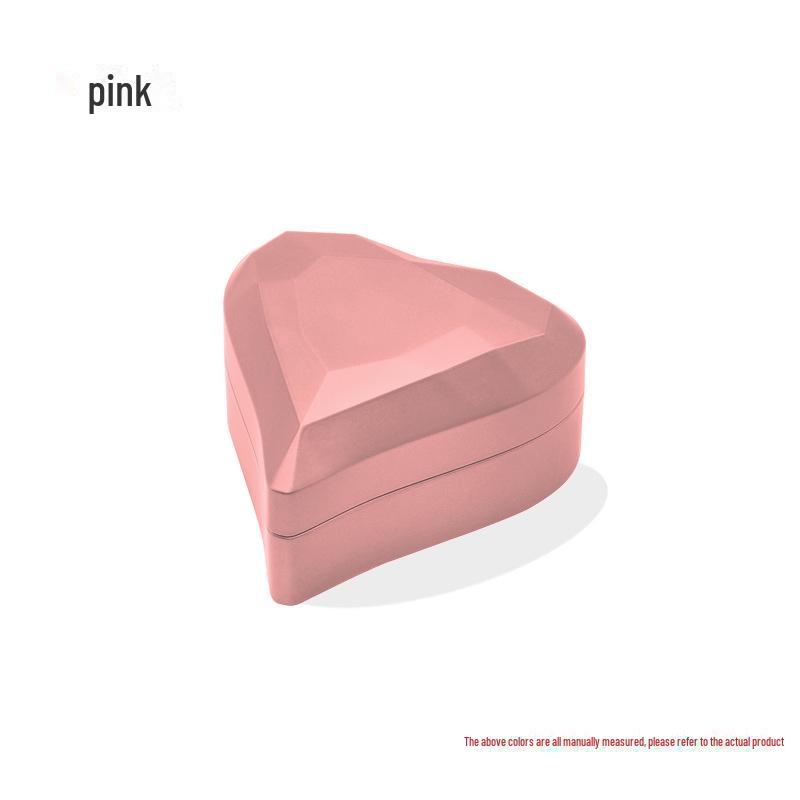 

Элегантная светодиодная шкатулка для ювелирных изделий в форме сердца с бриллиантовым кольцом для предложений руки и сердца