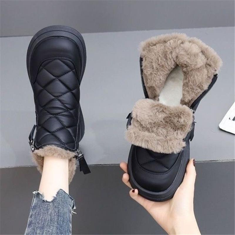 

Мягкие кожаные с плоской подошвой зимние ботинки женские 2025 зима новые бархатные нескользящие короткие ботинки большие хлопковые утолщенные теплые хлопковые ботинки 41