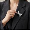 Elegant Rhinestone Horse Zodiac Brooch for Women - Stylish Alloy Animal Pin, High-End Fashion Accessory.