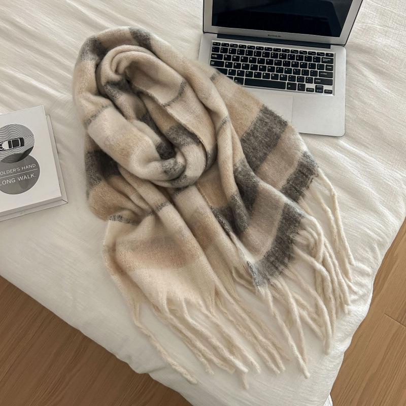 High-End Plaid Shawl for Women - 2025 Autumn/Winter Korean Style Thickened Imitation Cashmere Scarf