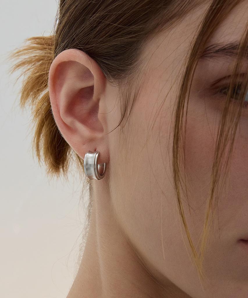Dawnf 03H02M Matte Silver Earrings