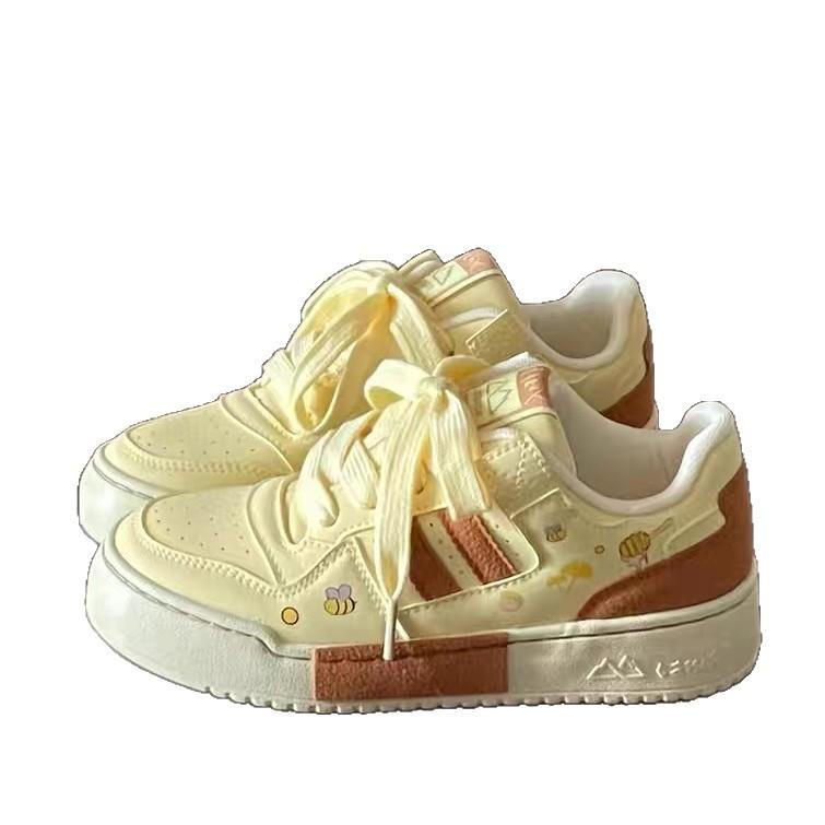 Milk yellow board shoes women's niche graffiti spring and summer versatile sports and leisure bread shoes