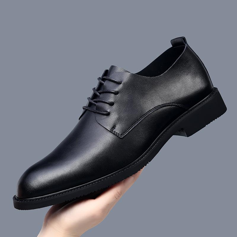

Hollow men s shoes leather breathable Korean version of business leather shoes youth comfortable spring and summer soft-faced formal leather shoes ma 44