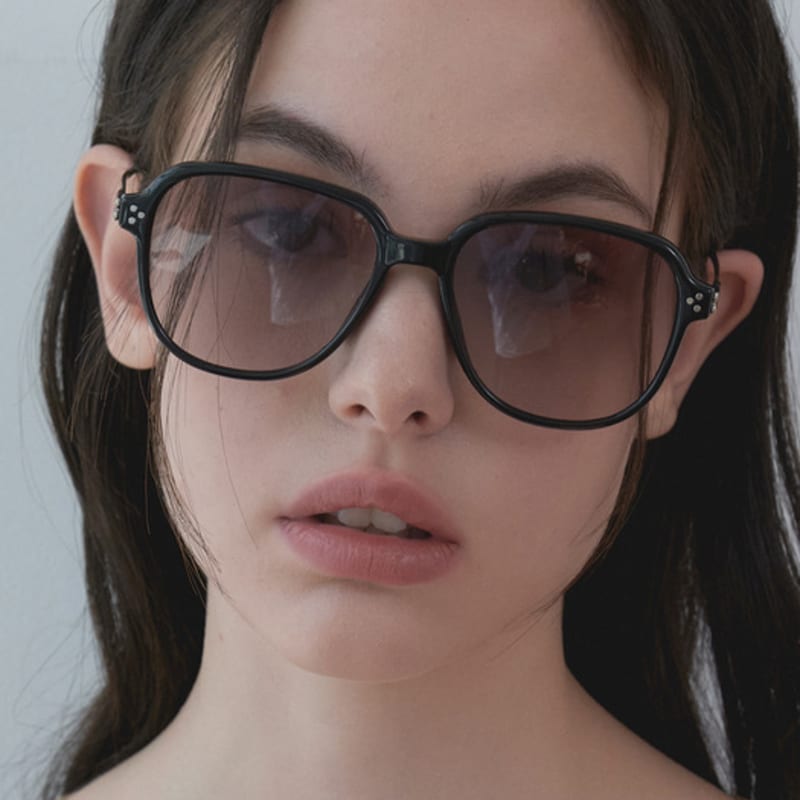 

One Brilliant Esme-OB439-Black FREE