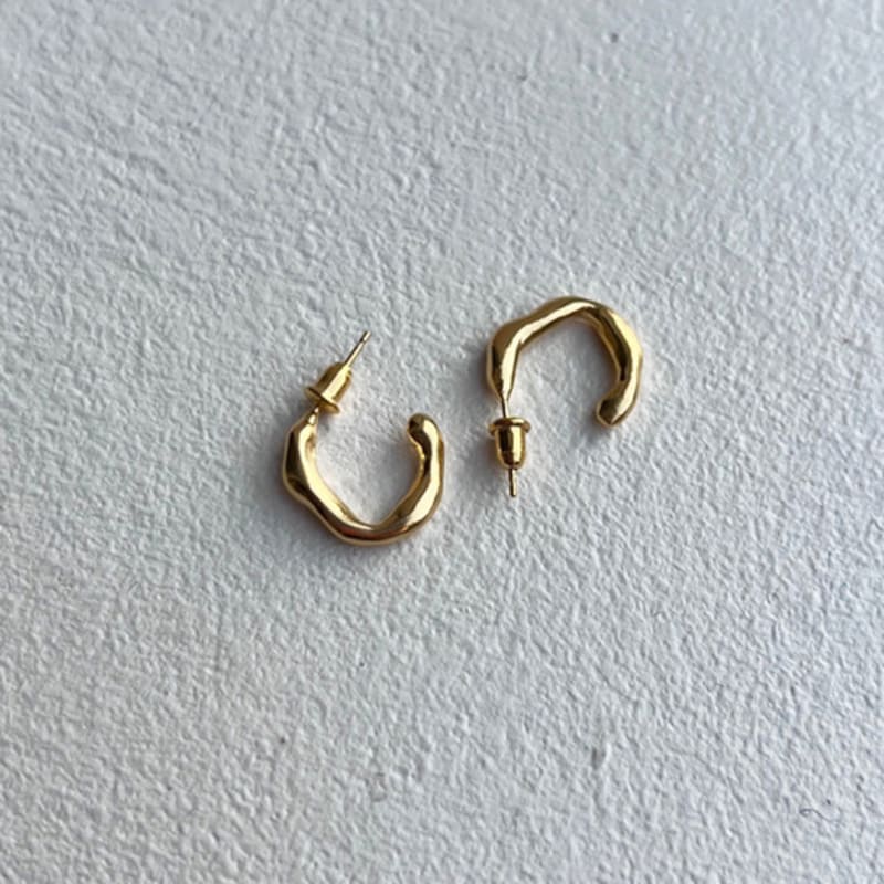 TO.STONE Voluminous Classic Earring 18k Goldplate
