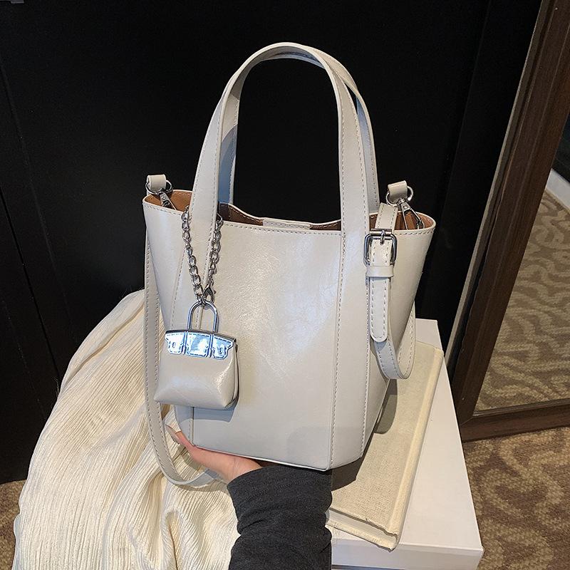 Handbag Women's 2025 New Fashion and Popular Shoulder Crossbody Bag Mother and Child Bag Versatile Bucket Bag