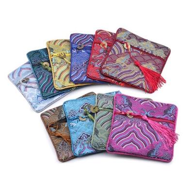 Women Exquisite Silk Jewelry Organizer New Chinese Style Embroidery Jewelry Storage Bag Wave Flower Zipper Bag