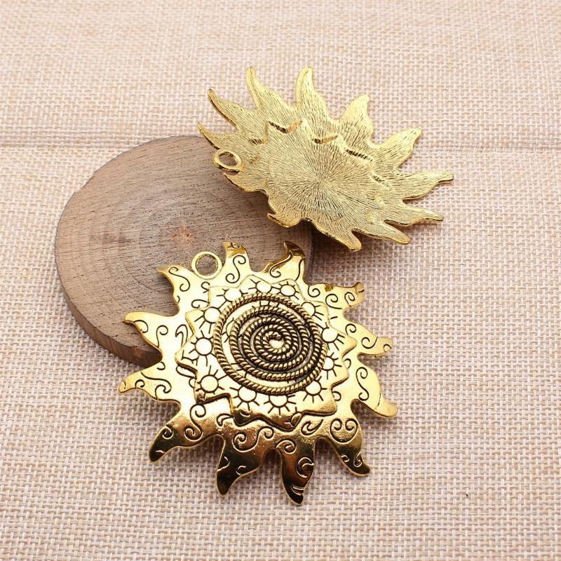 1Pcs 66X65Mm Antique Silver Color Antique Gold Color Antique Bronze Color Swirl Pattern Sun Pendant Jewelry Making Accessories
