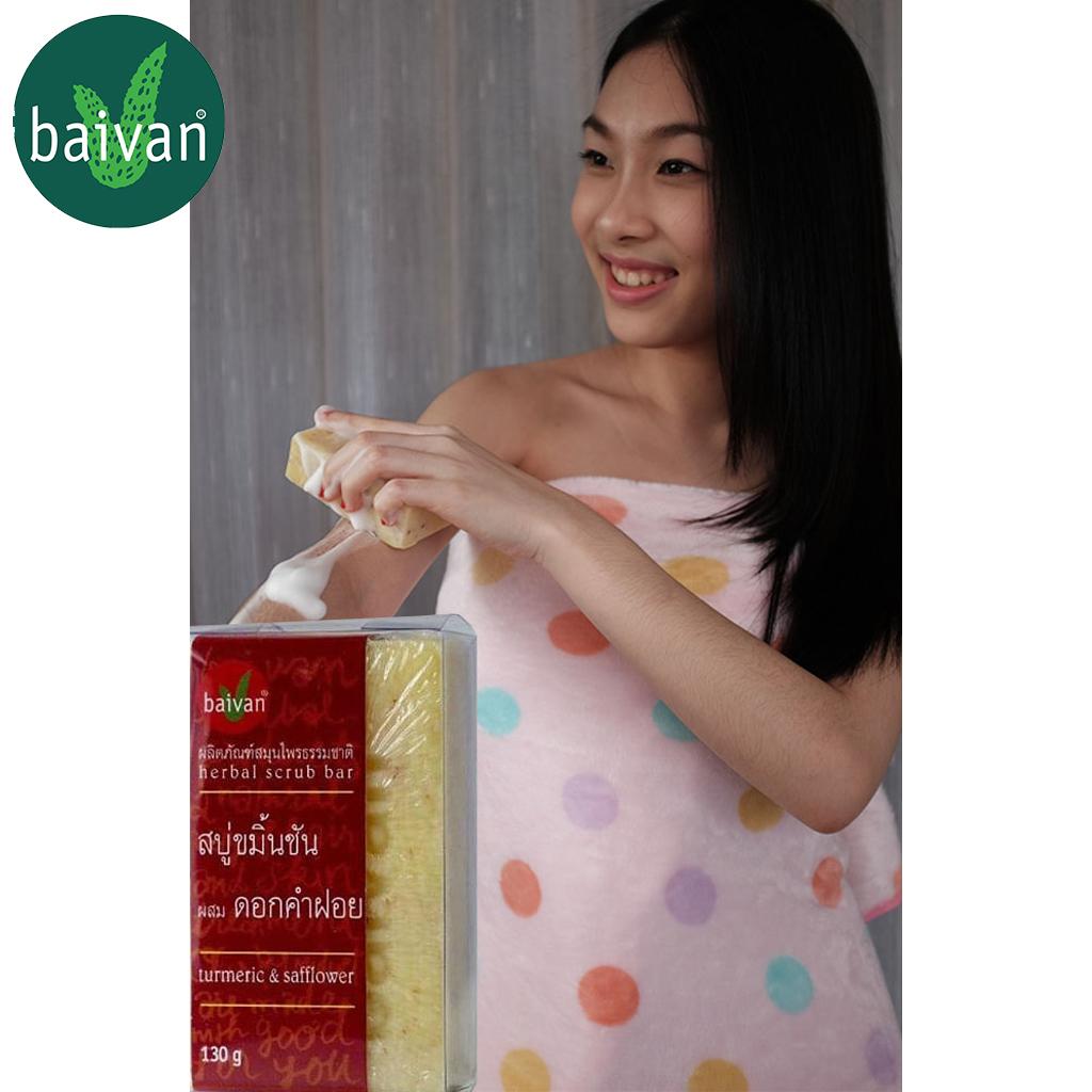 Baivan Natürliche Peelingseife mit Kurkuma und Distel, 130 g - Thailändische Hautpflege
