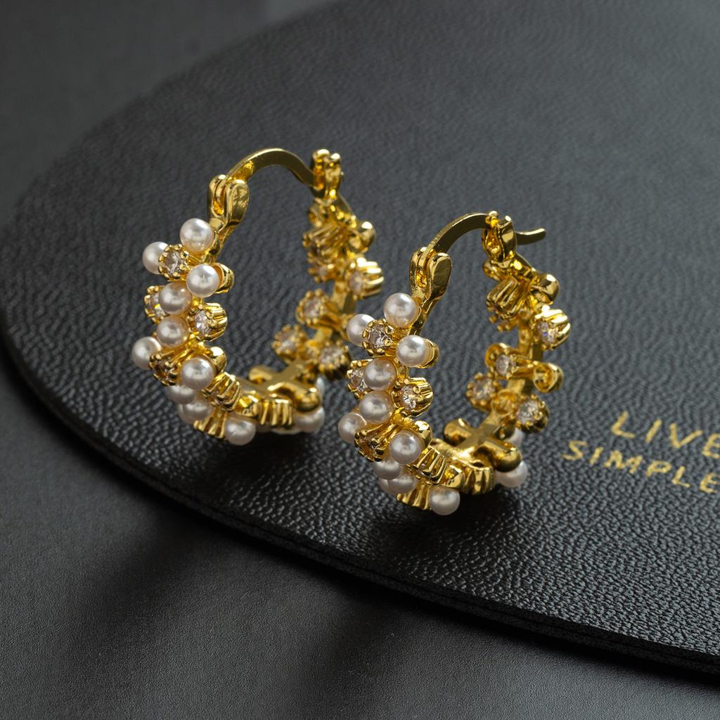 Celebrity Style Rice Pearl Ear Buckles Japan Korea Light Luxury Niche Design Temperament Versatile Earrings For Women