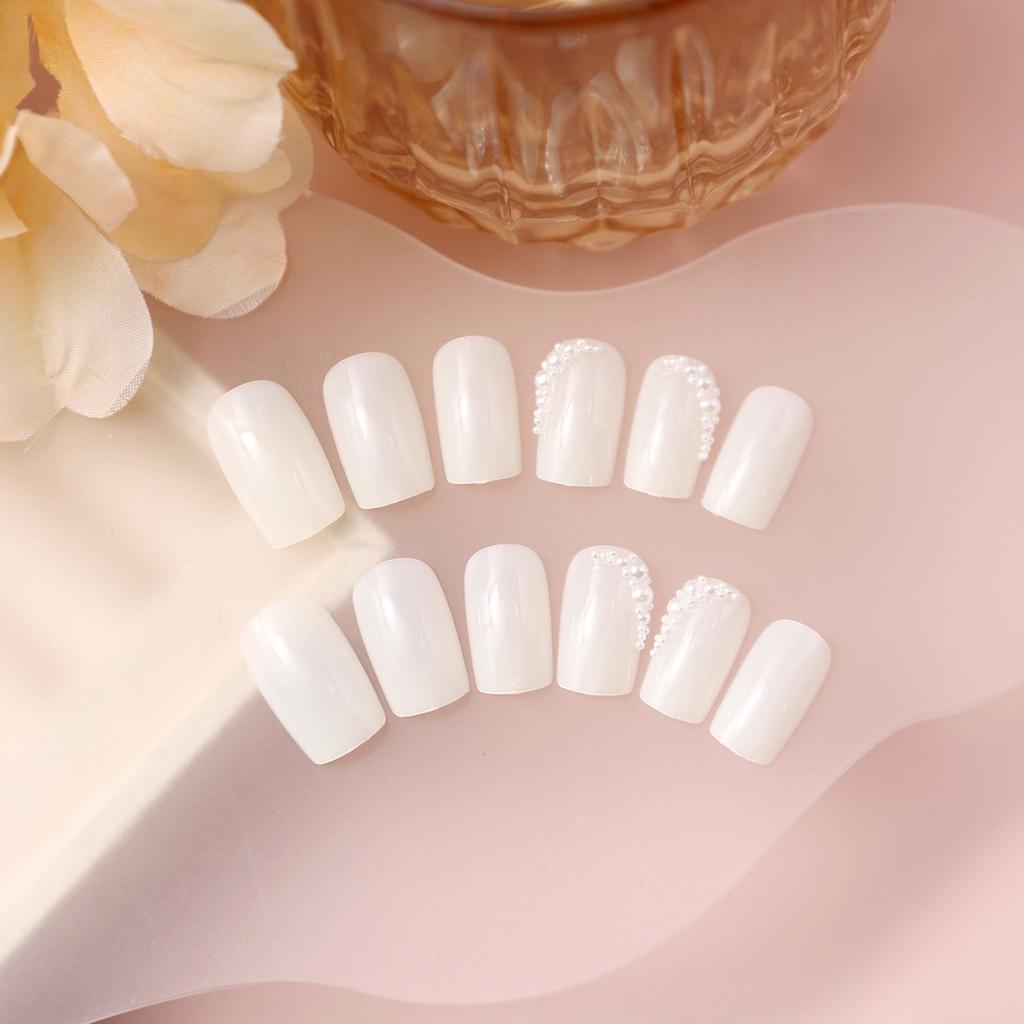 24pcs Elegant Press On Nail Salon Quality Glossy Finish Lightweight and Comfortable False Nail Manicure Nail Accesories