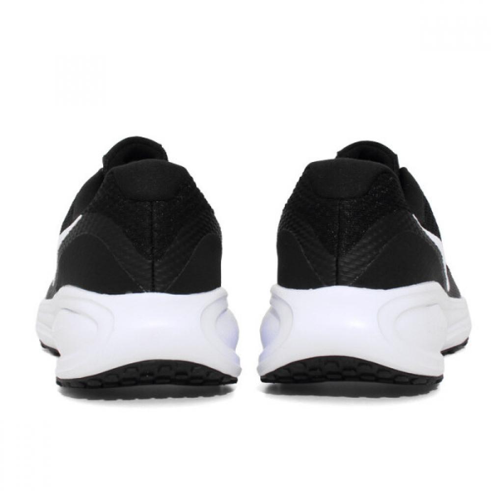 Nike Revolution 8 Running Shoes