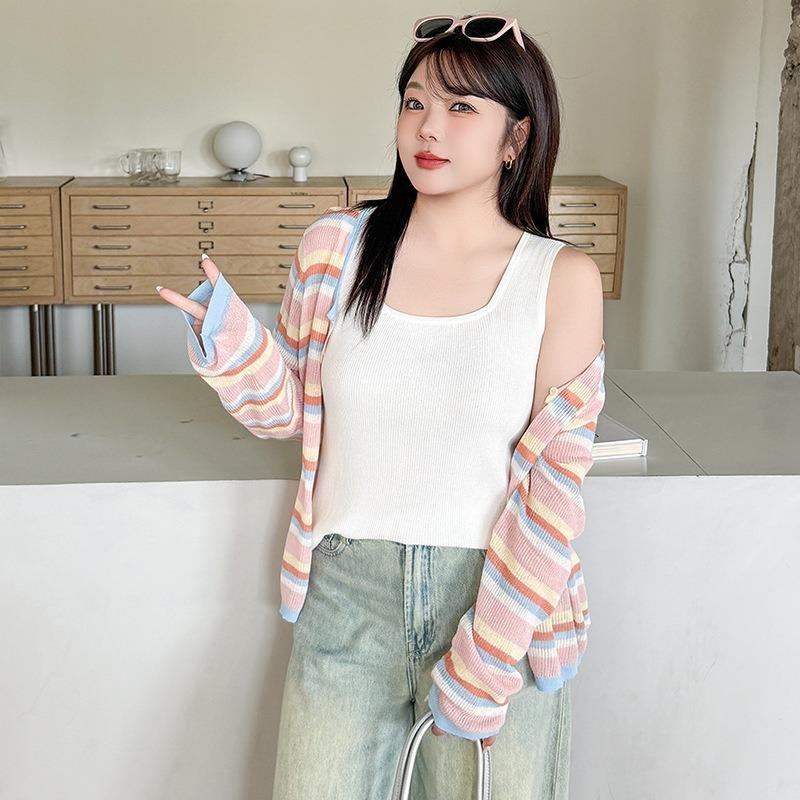 Women's Knitted Vest In Summer Style Paired with A Strapless Square-neck Sleeveless Top