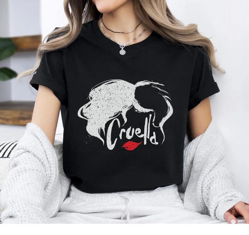 Cruella De Vil Hair And Lips Black TShirt S