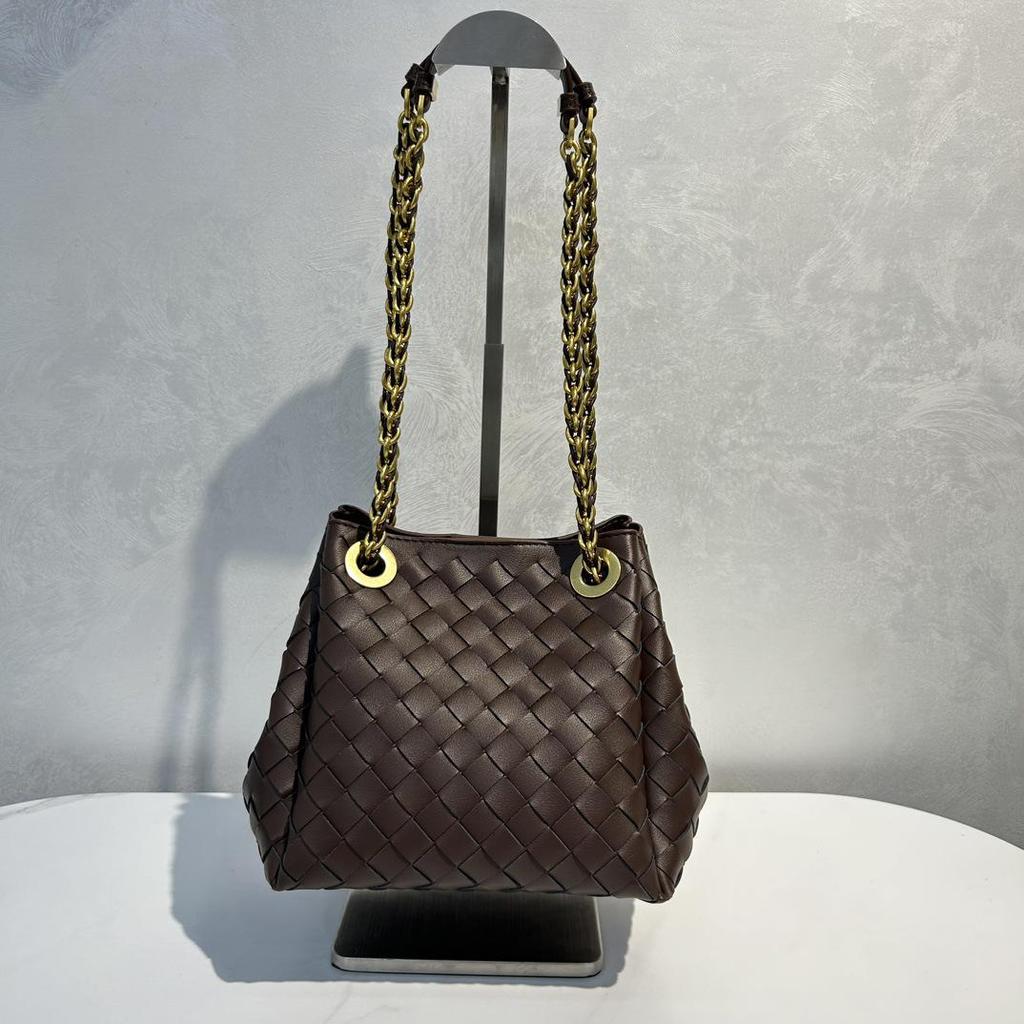 2025 Women's Handmade Leather Woven Chain Bag – Versatile Shoulder & Messenger Bag