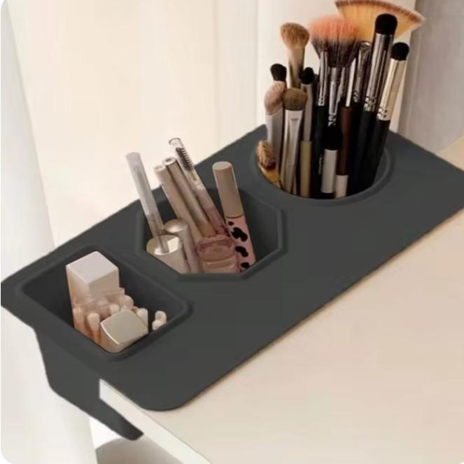

Помада, кисть для макияжа, органайзер, пенал для хранения, косметички, офисный стол, контейнер, настольная коробка для ручек