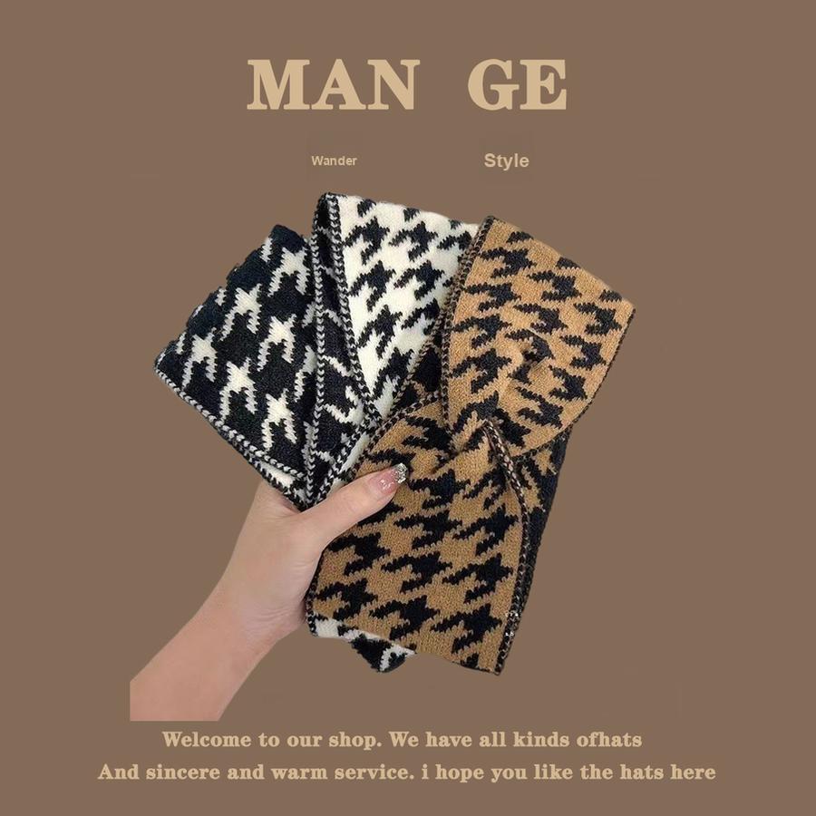 

Шапка с помпоном Плюшевая Милая Теплая Защита ушей Железная шляпа Женская Зимняя Корейский стиль Тренд Ins Шерстяная шапка