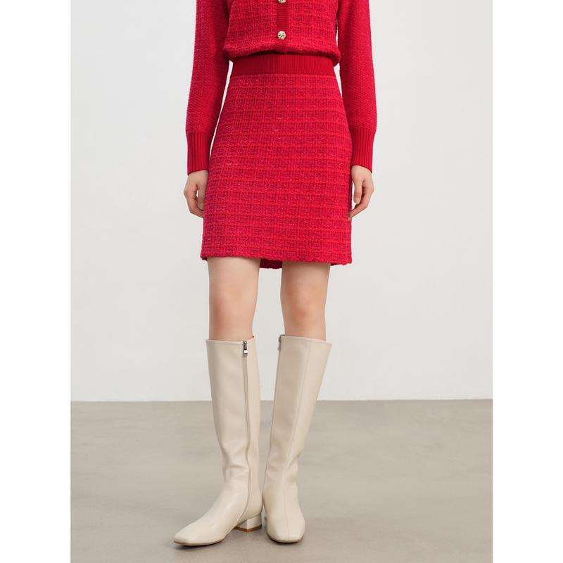 Red Luck and Charm Xiaoxiangfeng A-line Skirt Sweater Waist Skirt