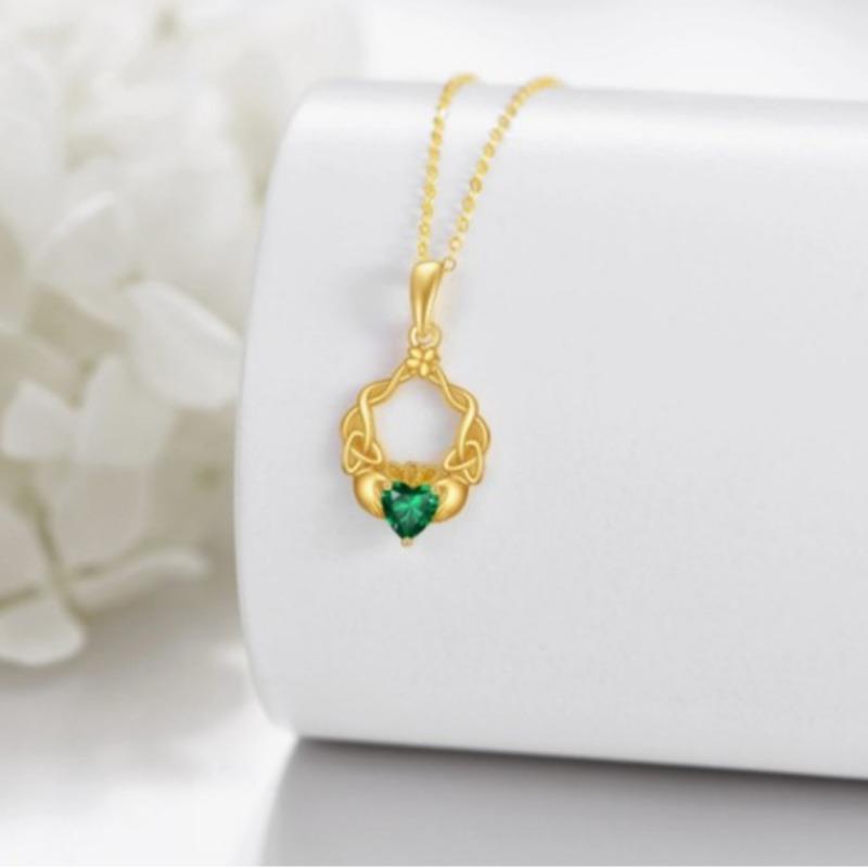 New popular love necklace, niche design, light luxury, high-end feeling, collarbone chain accessory