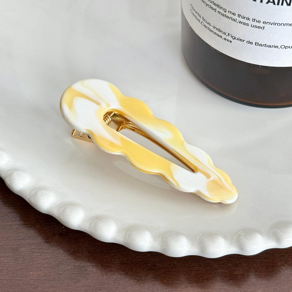 Elegant And Chic Large Hair Claw Clips In Unique Cloud And Geometric Styles Girls For