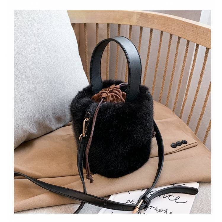 Women's New Autumn/winter Plush Tote Shoulder Bag Crossbody Small Bucket Bag