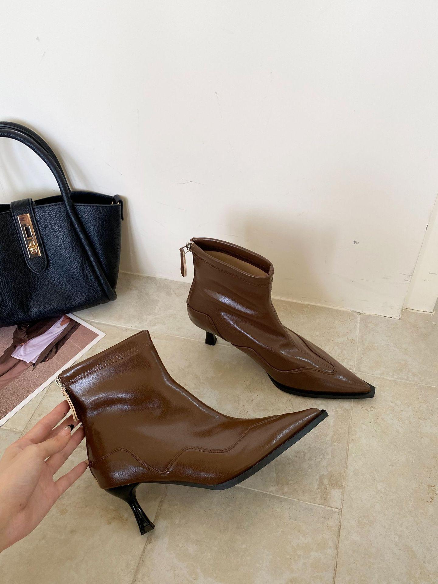 

2025 autumn and winter new thin boots~ thin heel high heel pointed temperament soft leather rear zipper Korean version short boots 39 коричневый