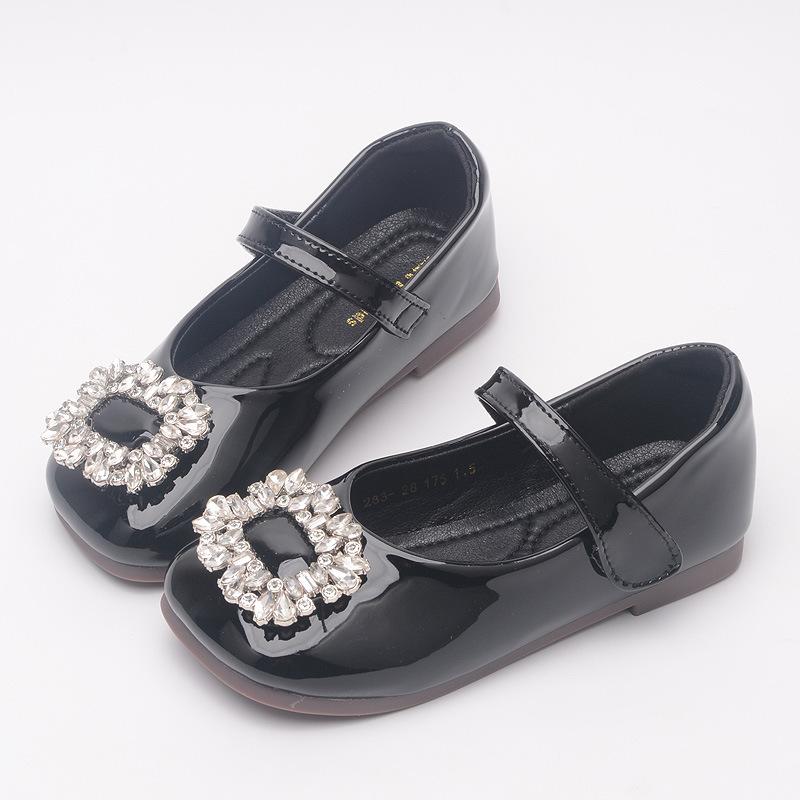 

Модная детская обувь из маленькой кожи для девочек, туфли для выступлений с платьем, детские туфли принцессы, черные туфли на мягкой подошве 25