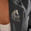 Vintage Rhinestone Horse Head Brooches for Women Zodiac Animal Pins Casual Party Accessories New Year Gifts Friends