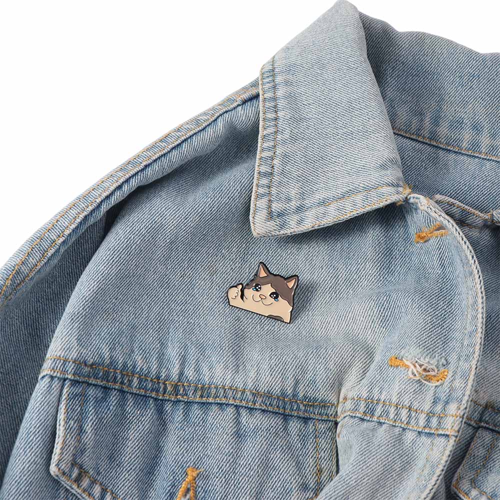 Kawaii Style Animal Brooch Crying Cat Lapel Badge Fashion Enamel Pin  Office