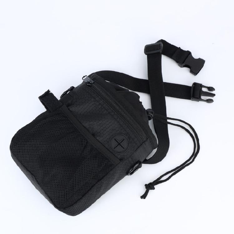 Multipurpose Adjustable Dog Treat Pouch Leakproof Design Convenient Waste Bag Holder Polyester Texture for Active Owners