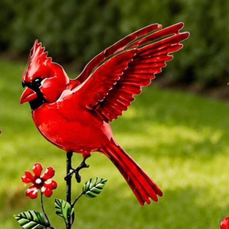 Outdoor Garden Bird Stakes Set of 4 Piece in Metal for Lawn and Soil Display, Red Yard Design for Front Yard Home Use with Bird Theme Across Home Yard