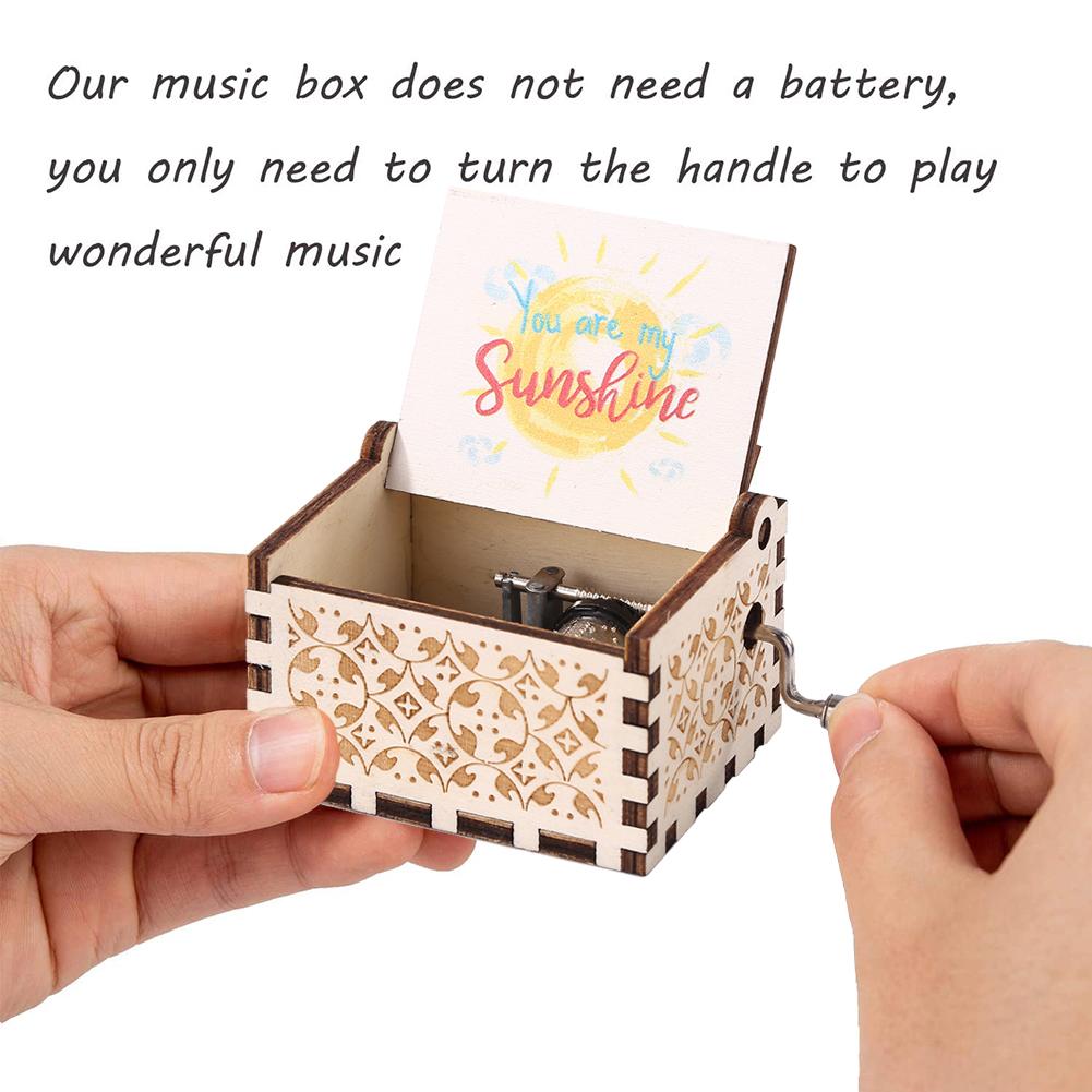 Du bist mein Sonnenschein Thema Hölzerne Handkurbel-Spieluhr Heimdekoration Schnitzerei Spieluhr Mini-Spieluhr für Thanksgiving