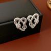 Zinc Alloy Needle Love Snake Earrings for Women Personalized Stud Earring High End and Fashionable Gold Plating Jewelries