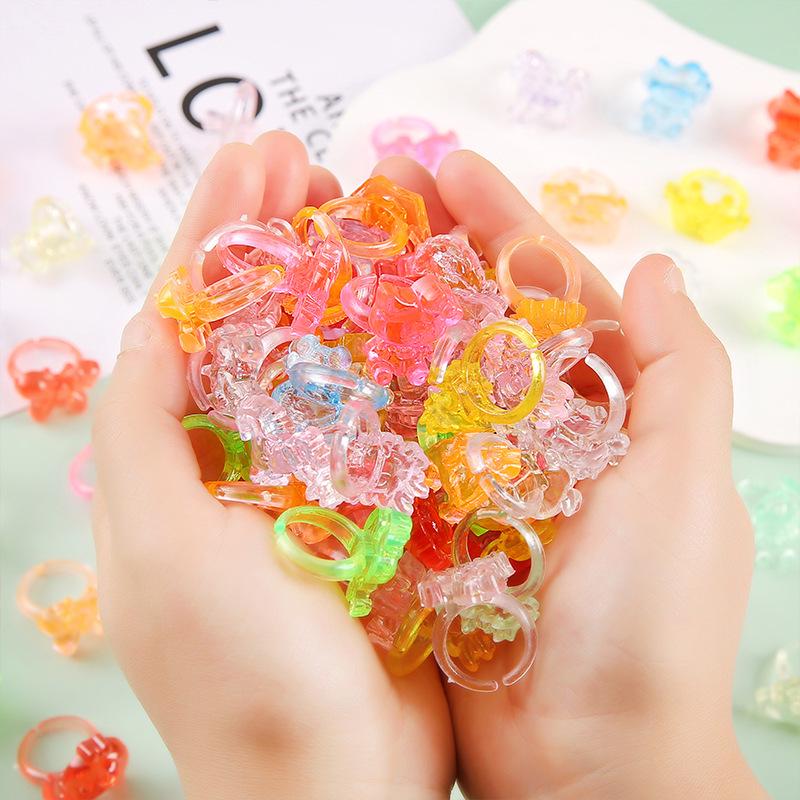 Bunte DIY-Edelsteinringe für Kinder - Kunststoff Acryl Kristall Ornamente Spielzeug