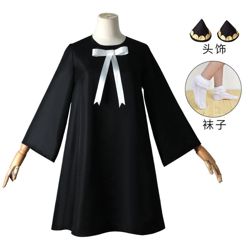 Spy playmaker Ania Cos takes Thorn Princess Joel cosplay Halloween costume