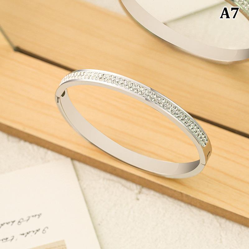 Simple Titanium Steel Gypsophila Bangle No Fading Light Luxury Temperament Full Diamond Bracelet For Women Jewelry