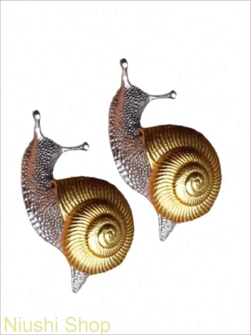 -shaped Earrings, Luxurious And Sophisticated Earrings, Trendy Stud Earrings With A Retro Feel. One Size золотой