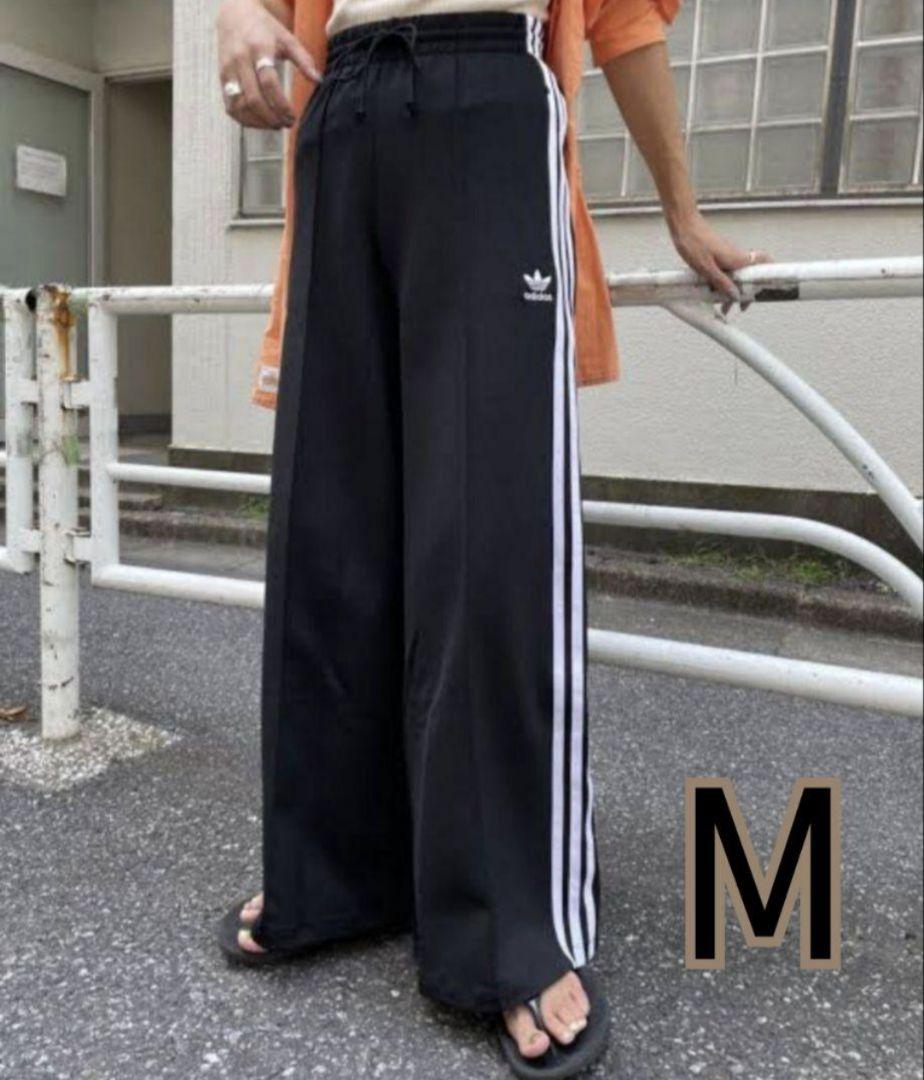 

[USED] First come, first served. Adidas Relax Wide Leg Track Pants, Black/White, Size M, Unisex