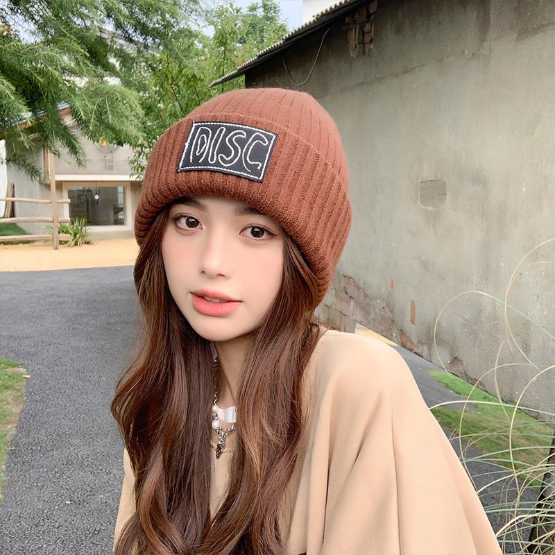 

Autumn and winter retro patch wool knitted hat new face small men s personality versatile cold hat children Adult average size рожевий червоний колір