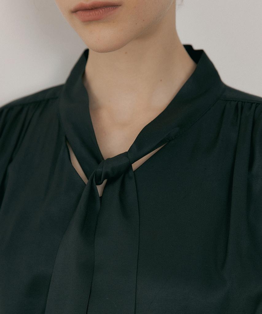 REORG Mor Scarf Blouse Black
