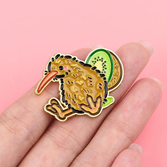 Artistic Textured Brooch Cartoon Kiwi Bird Design Zinc Alloy Brooch Pin Bag Sweater Suit Lapel Decorative Enamel Badge Versatile Accessory