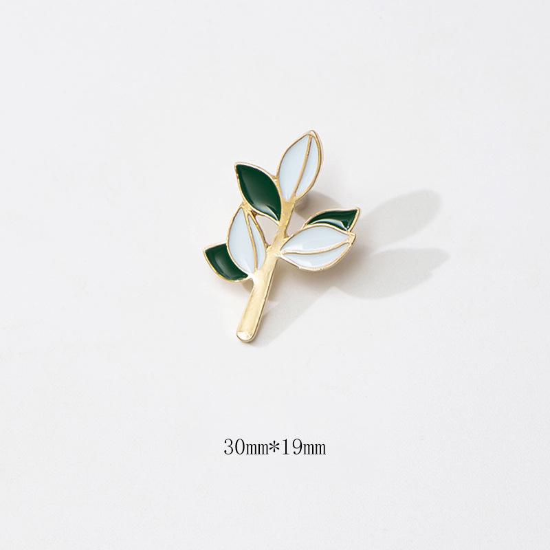 2024 Women's High-Grade Anti-Exposure Brooch: Stylish, Niche Design Clothes Pin.