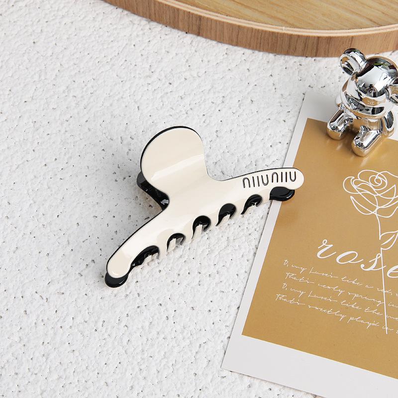 Tulip Cherry 2024 High-End Spotted Dog Hair Clip