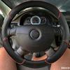 Accesorii pentru interiorul mașinii – Mânere şi huse pentru volan